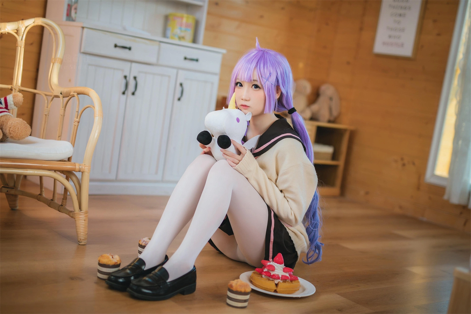 [在线图集] COSPLAY 焖焖碳 独角兽JK制服[21P]