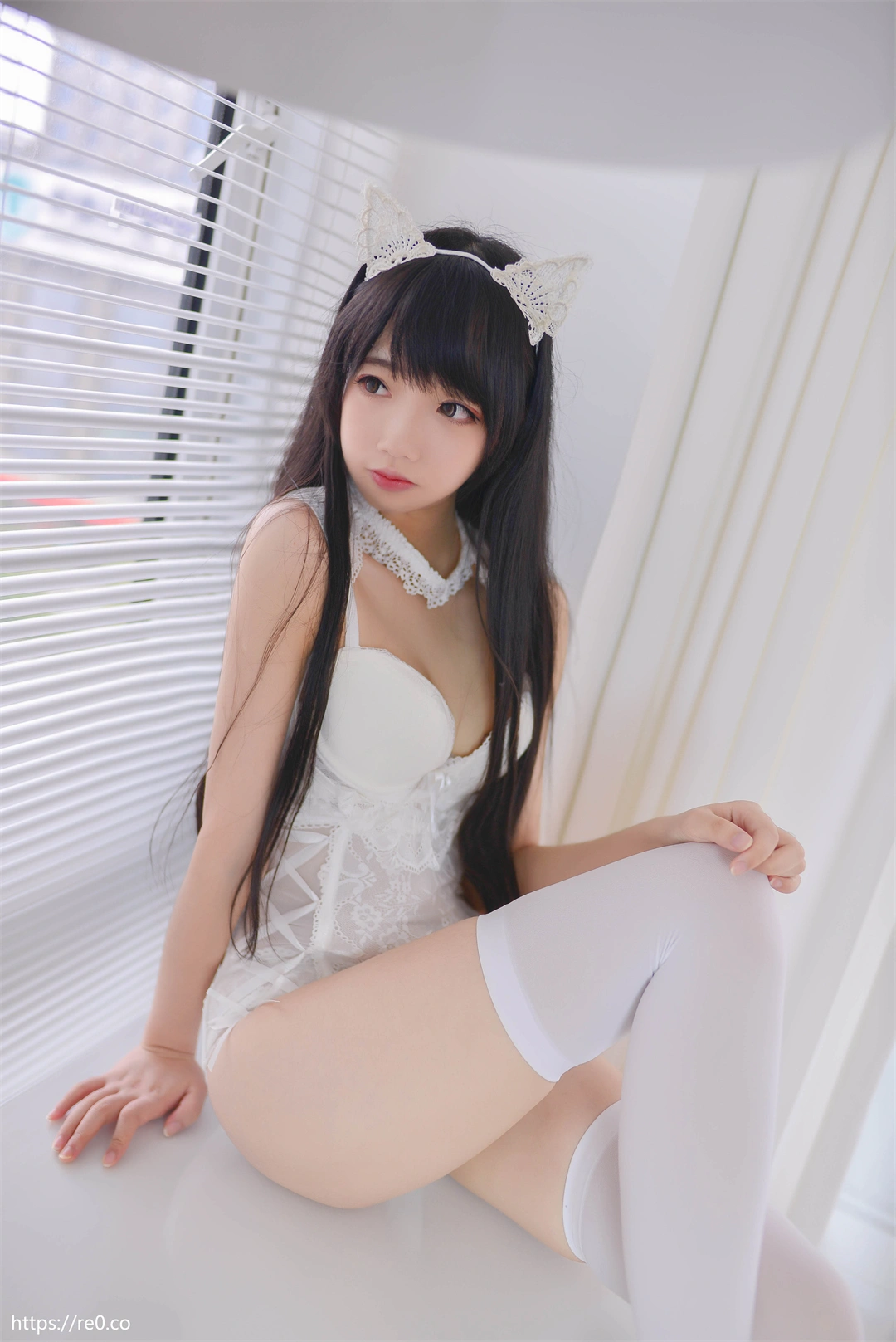 [在线图集] 白丝写真 雪琪SAMA 猫系少女白猫[31P]