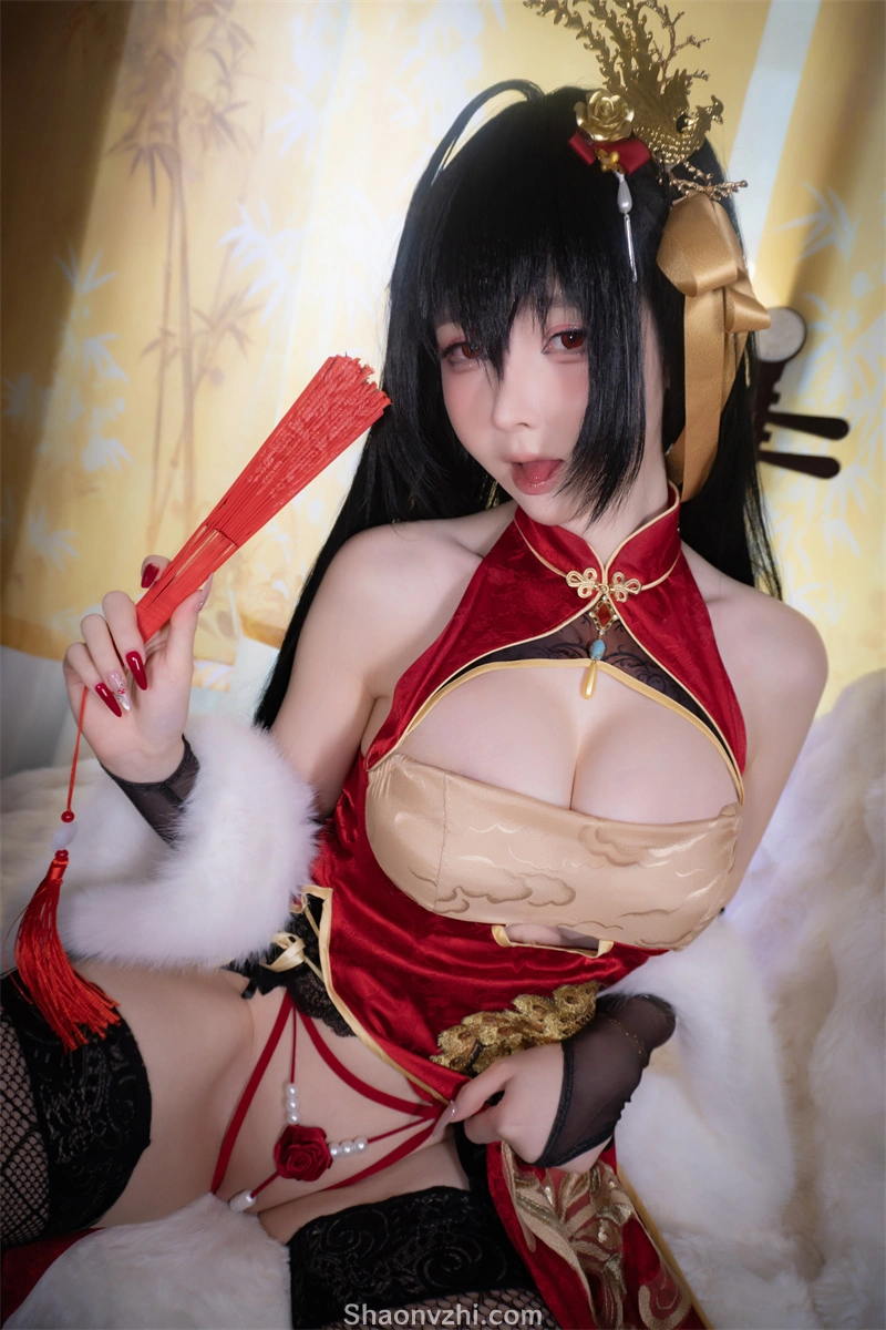 一小央泽 碧蓝航线 大凤旗袍 [81P/1V]